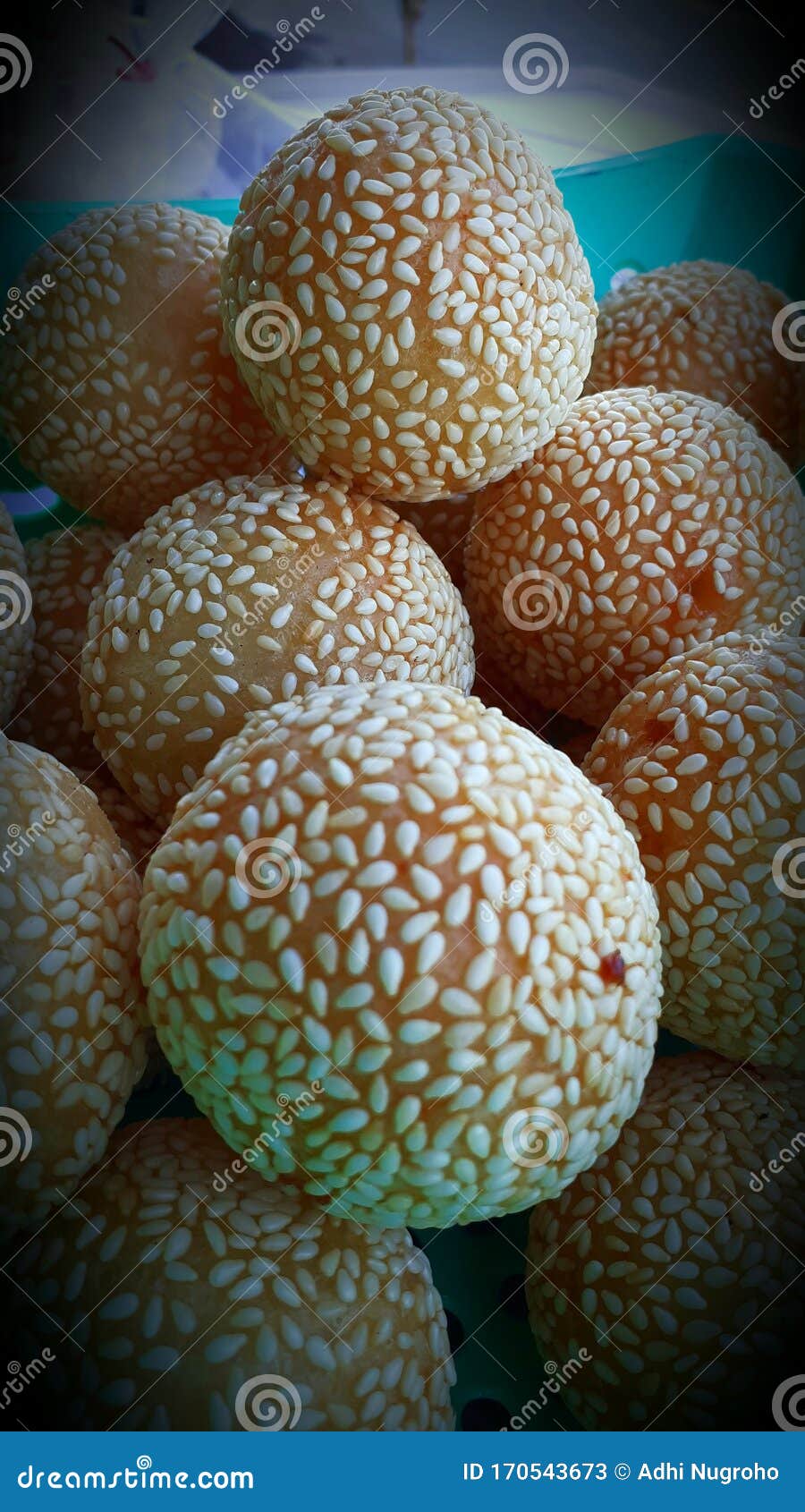 Asian street snacks stock image. Image of lights, ondeonde - 170543673