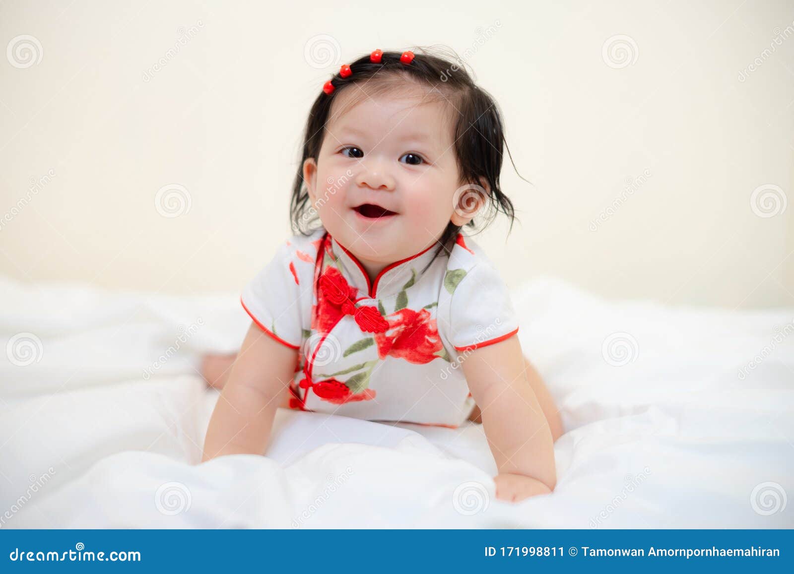 Asian Thai Baby Girl in Cheongsam Dress, Chinese New Year Stock Image ...