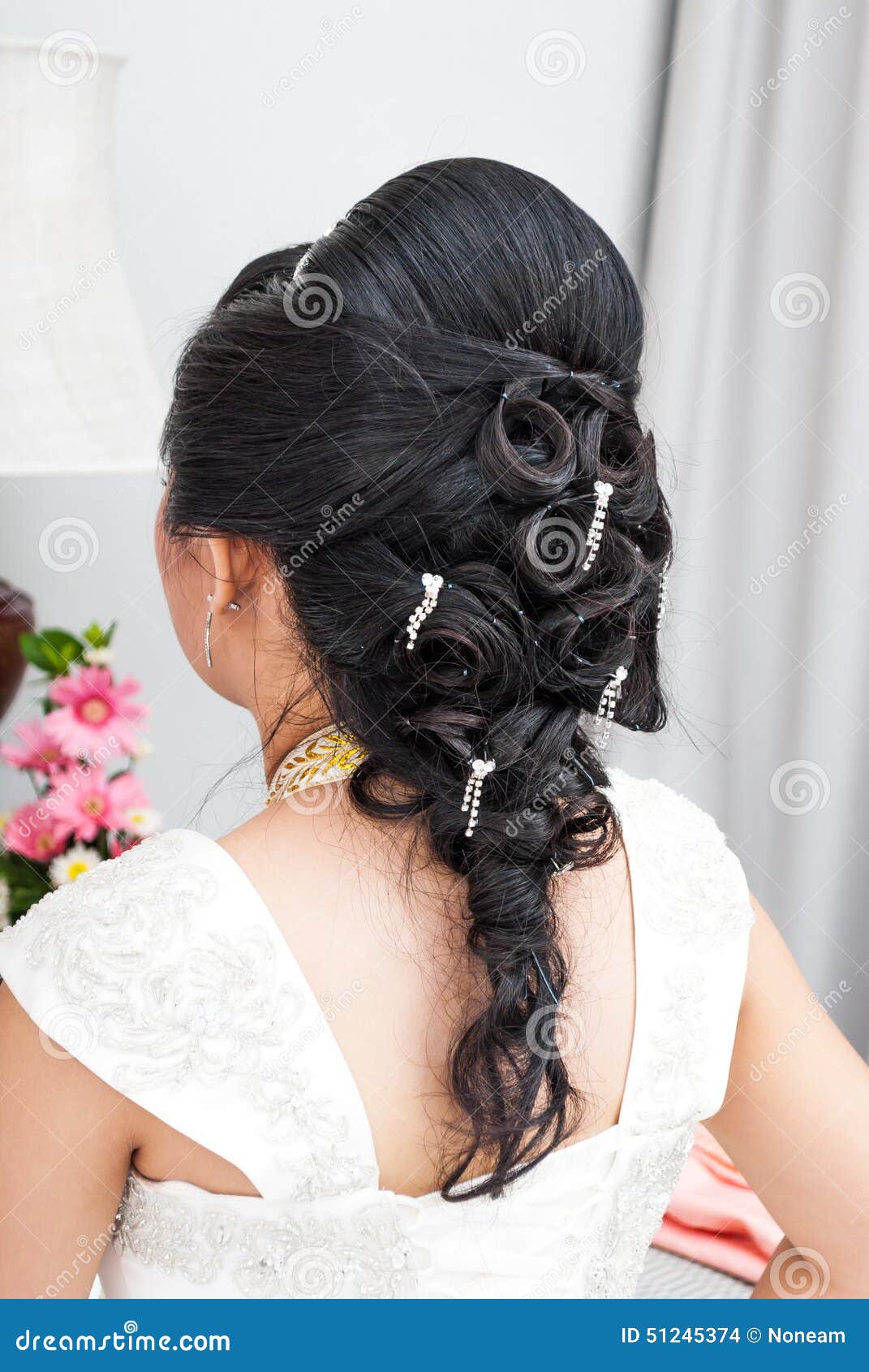 20 Asian Wedding Hairstyles Ideas | Asian bridal hair, Asian hair, Wedding  hairstyles
