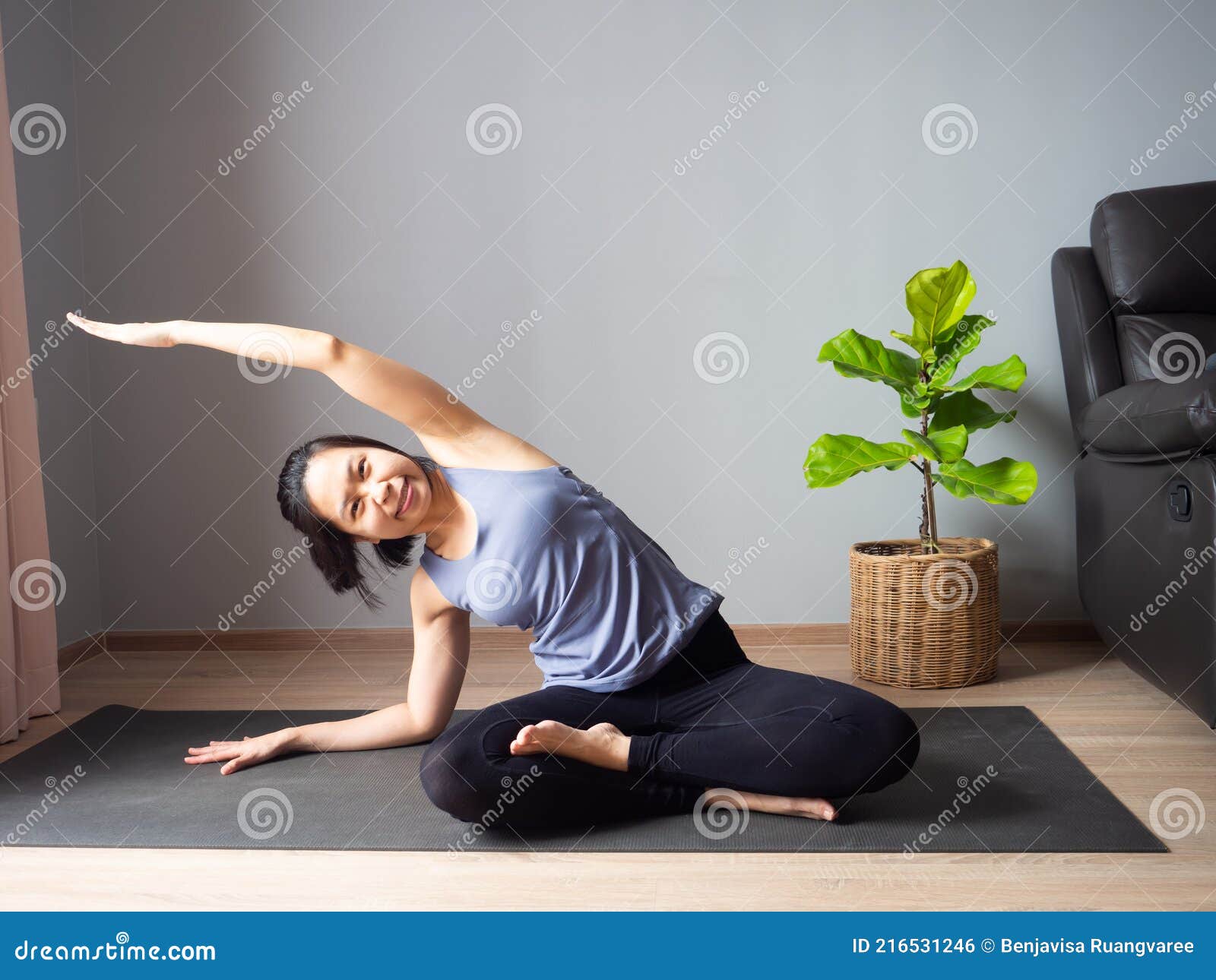 Unrecognizable pregnant woman training yoga in lotus pose Stock Photo by  Prostock-studio
