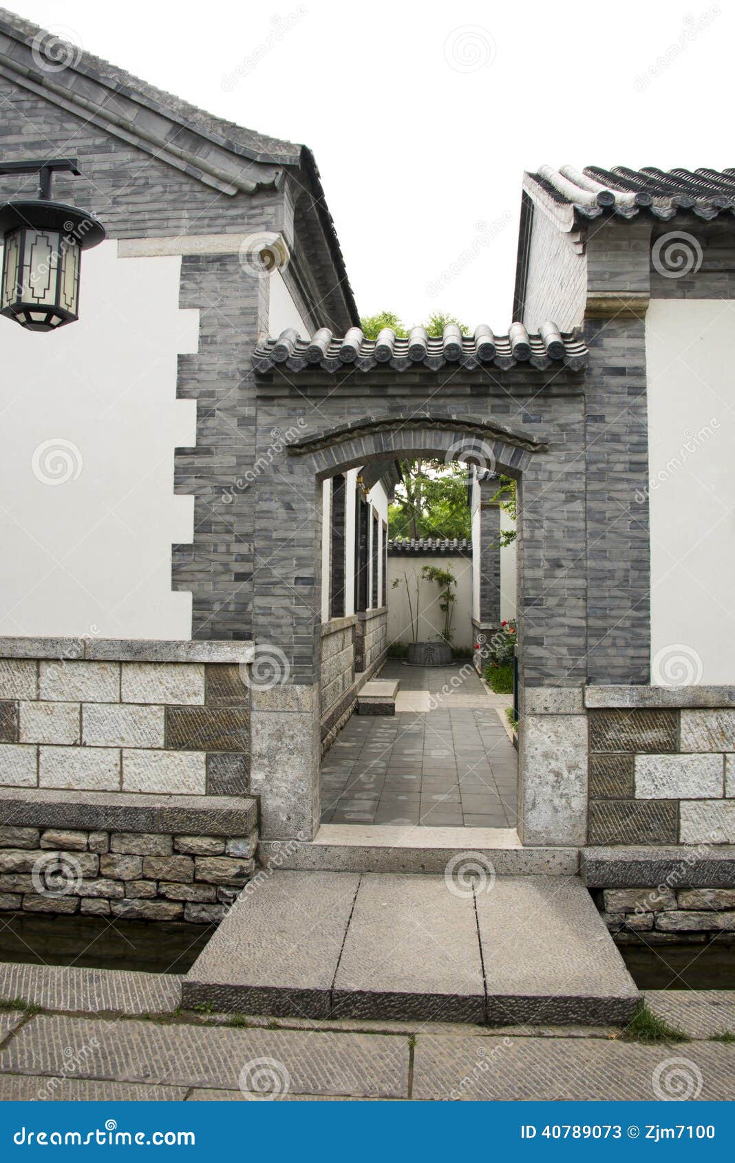 Asiatischer chinese, antike gebäude, häuser, gärten, graue fliesen ... Graue fliesen