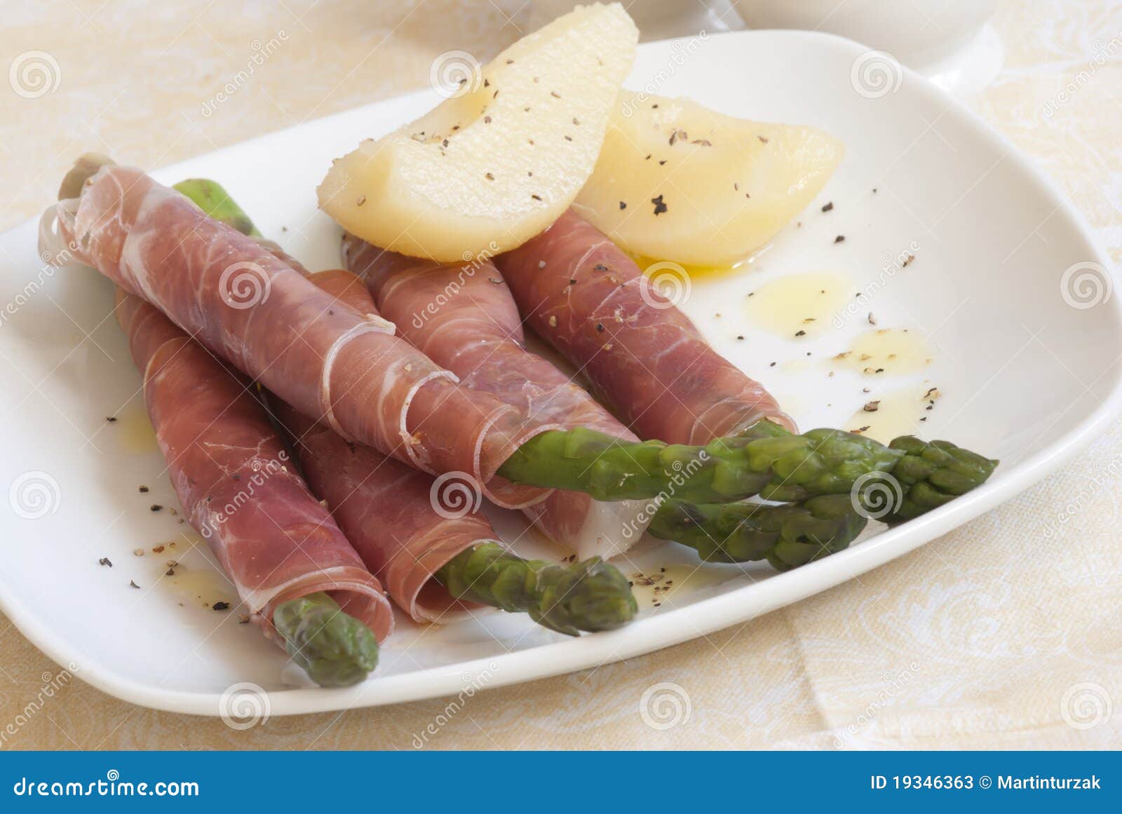 Asparagus with Ham and Pears Stock Image Image of serano, parma 19346363