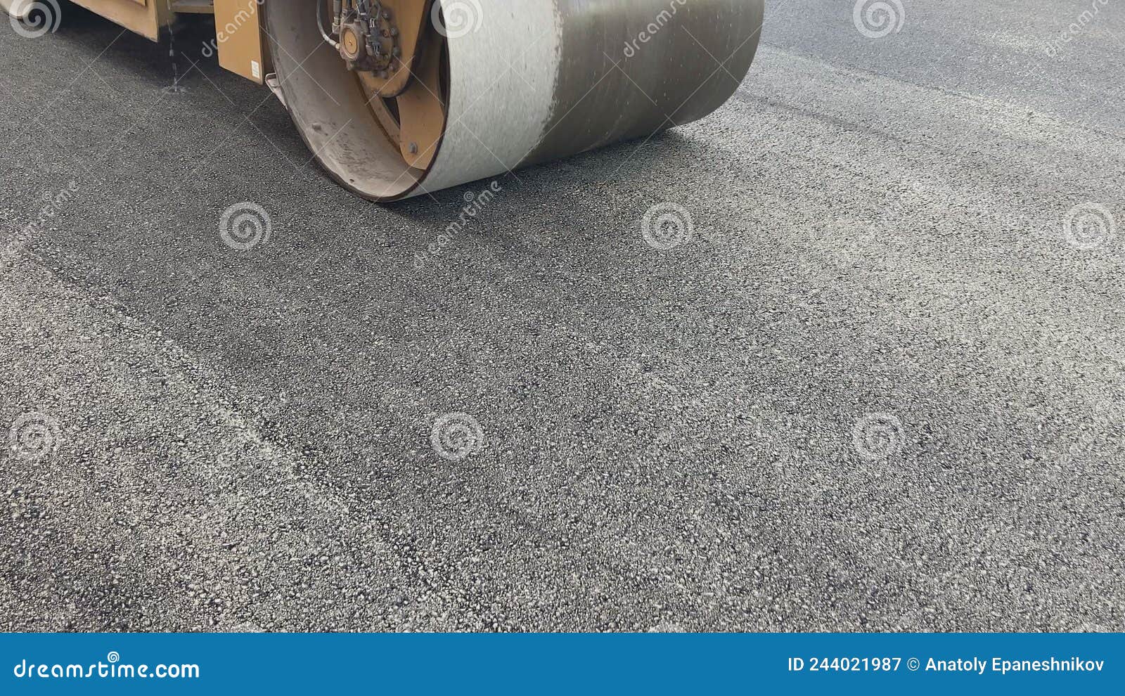 asphalt roller leveling road pressure. repair smooth surface industrial highway.