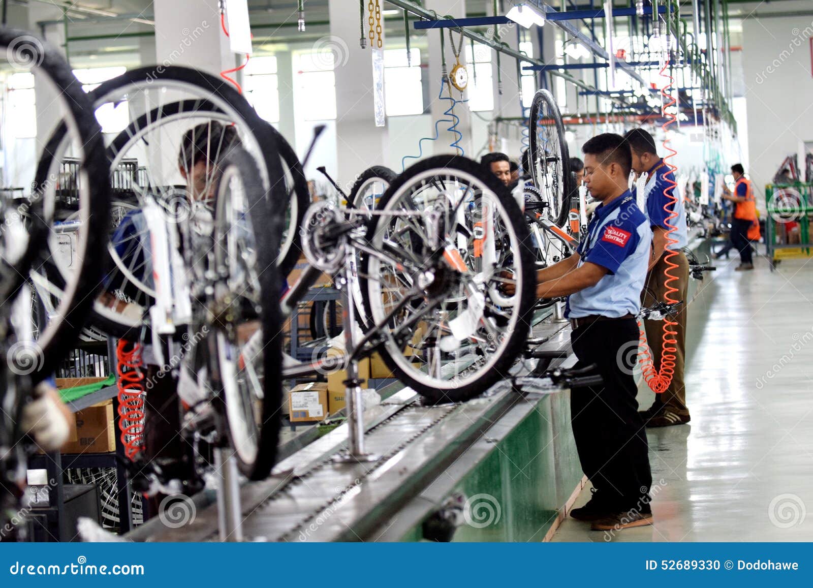 Assembly Bicycle Bike From Indonesia Editorial Image Image Of Sena Assemblers 52689330