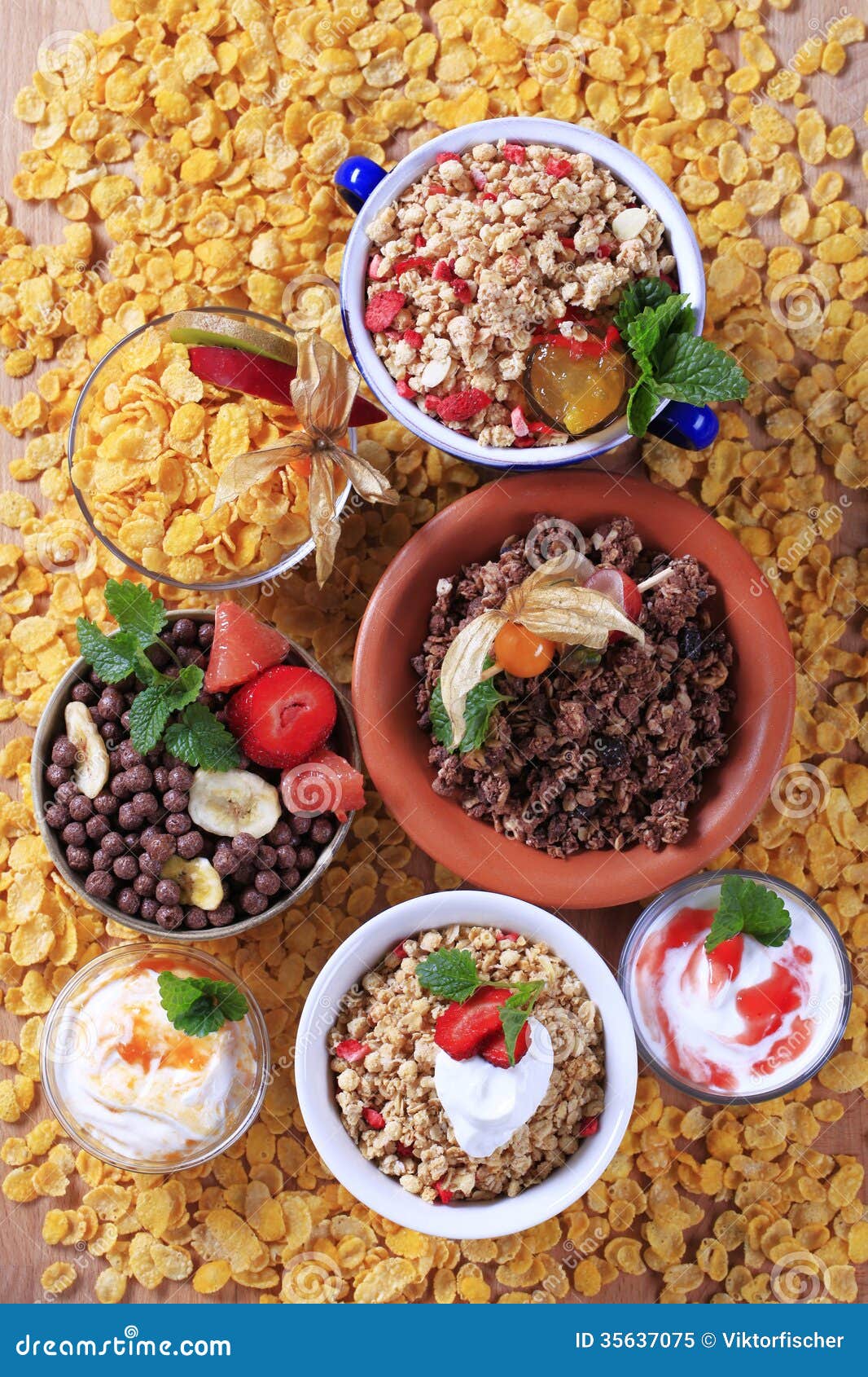 Assorted breakfast cereals stock image. Image of fraiche 35637075