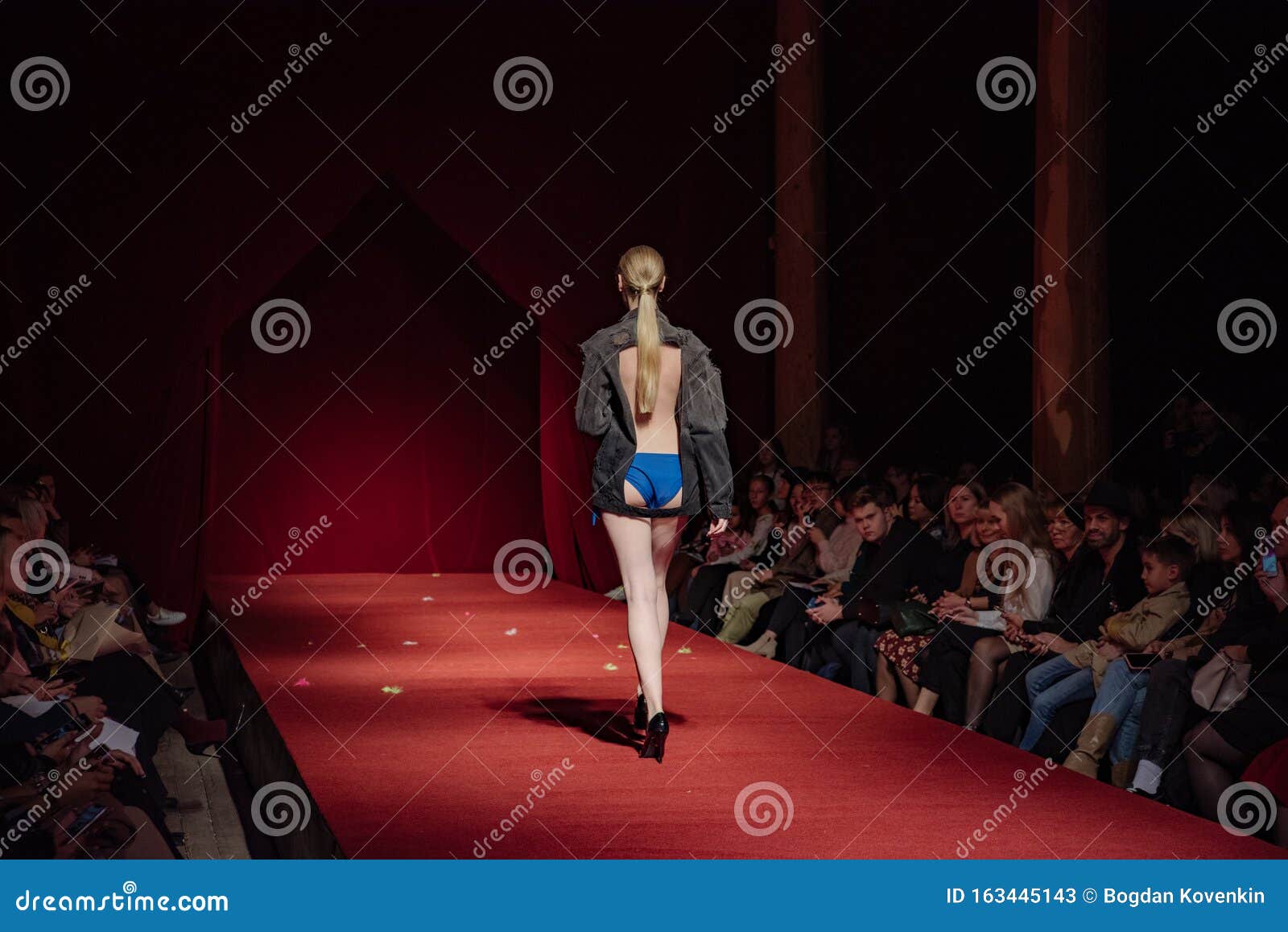 ASTRAKHAN RUSSIA - 01, 2019. Caspian Fashion Week.Model Walks the Catwalk in a Swimsuit.Fashion Show Photo - Image of legs, girl: 163445143