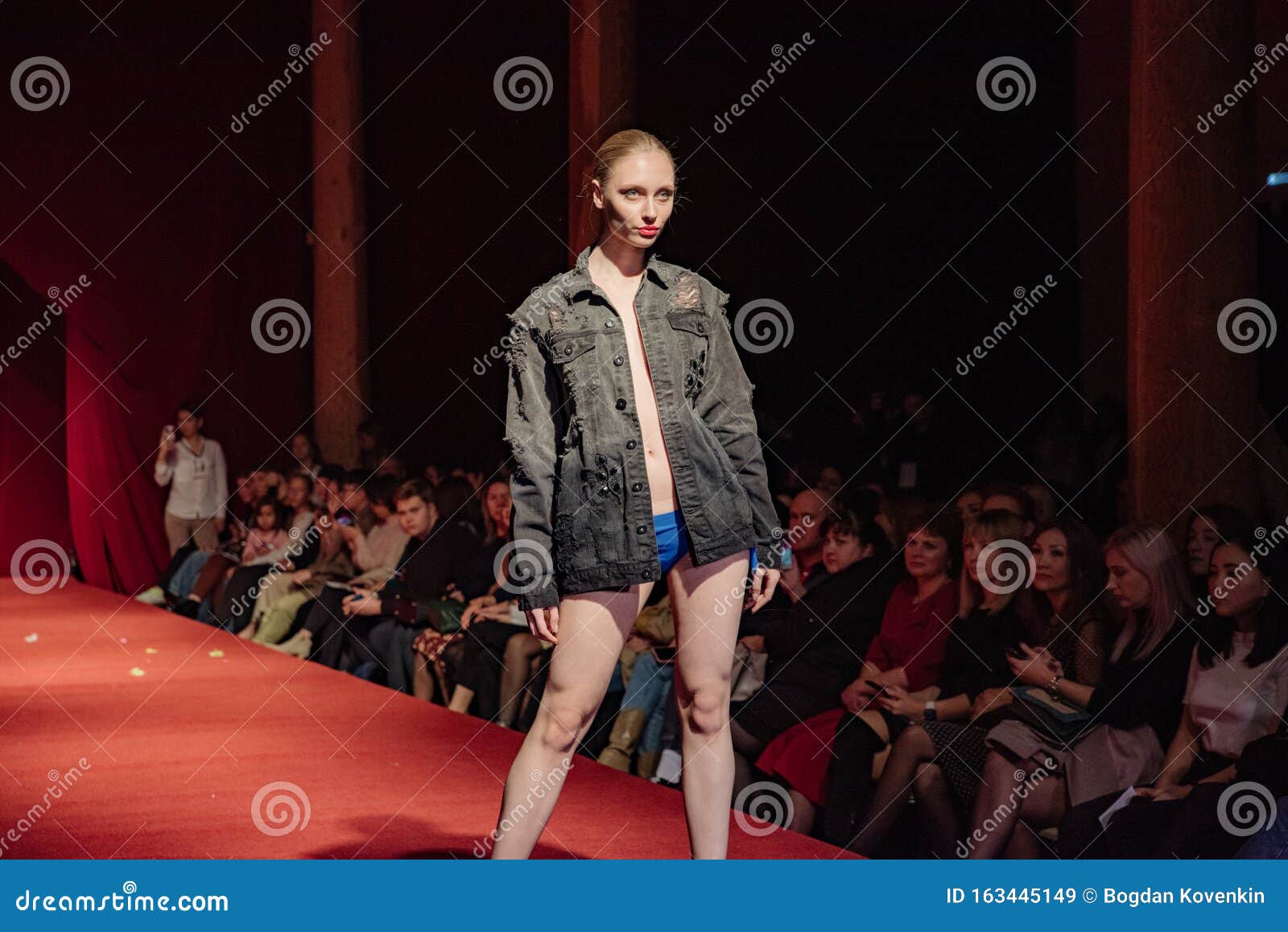 Sexy Models Catwalk Photos - Free Royalty-Free Stock Photos from Dreamstime
