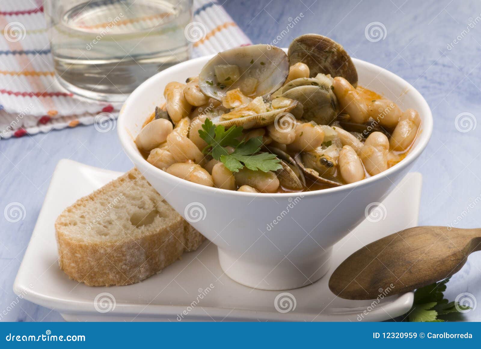 Asturian Clams and Beans.Spanish Cuisine. Stock Image Image of shot, cooking 12320959
