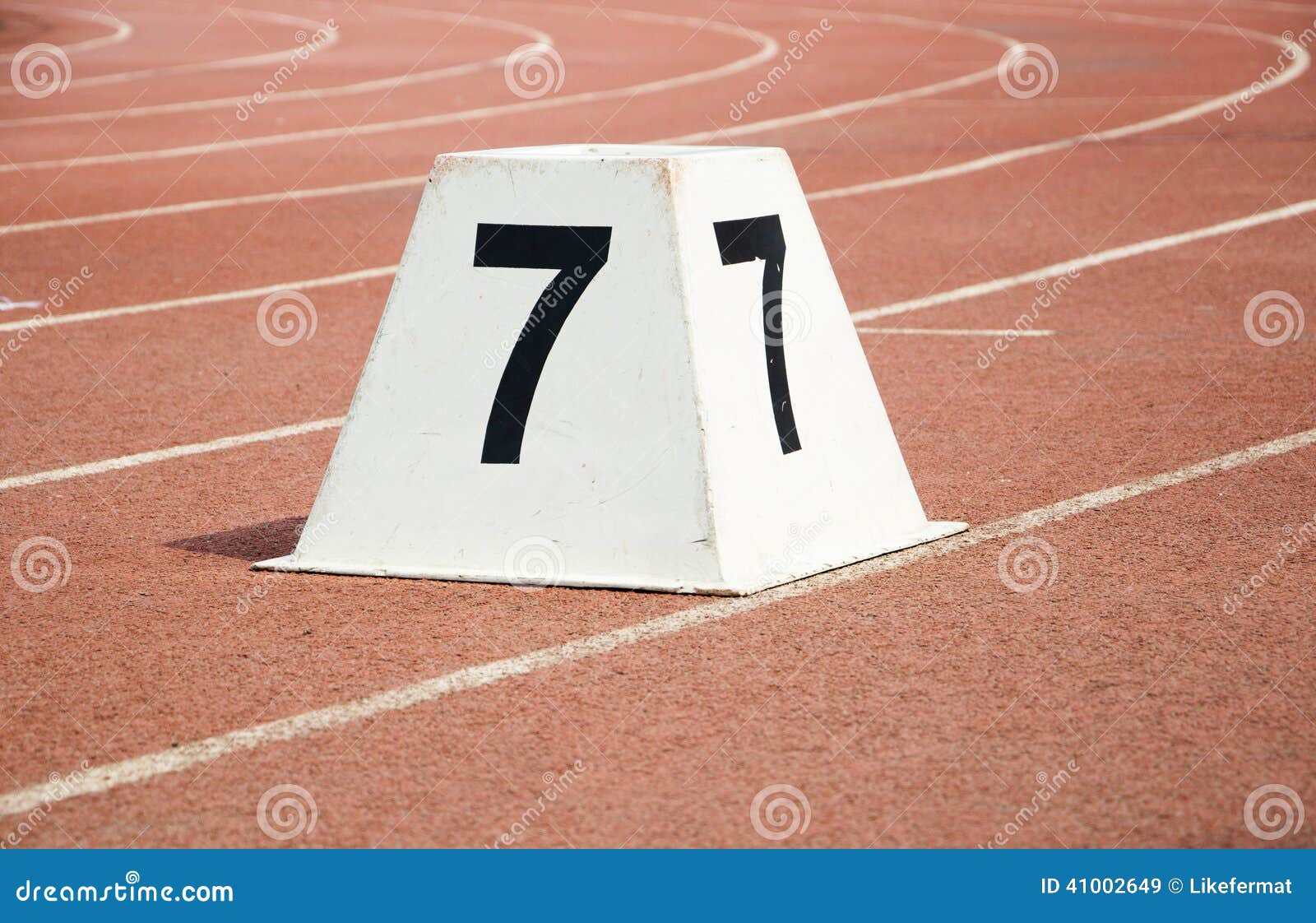 Athletic track stock image. Image of line, palaestra 41002649