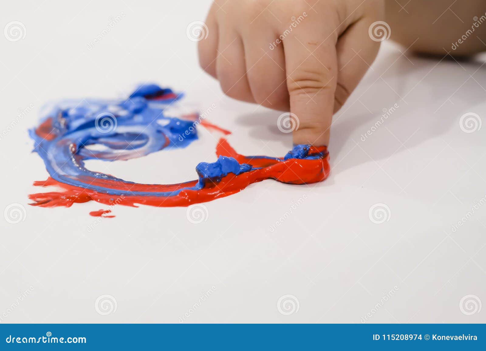 Brinquedos Do Desenho Do Dedo Do Jogo Da Pintura Do Dedo Com