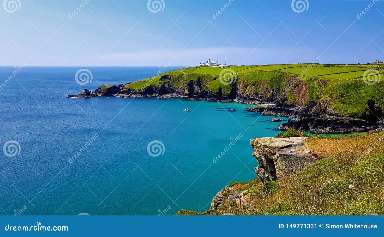 the liazrd peninsula the furthest southerly point of the mainland uk