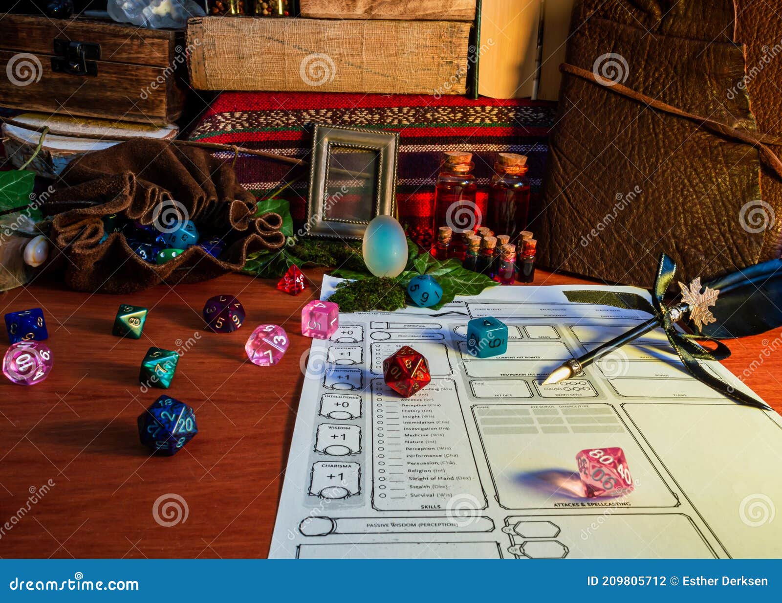 Atributos De Jogo De Mesa Do Rpg Foto de Stock - Imagem de remédio, couro:  209805712