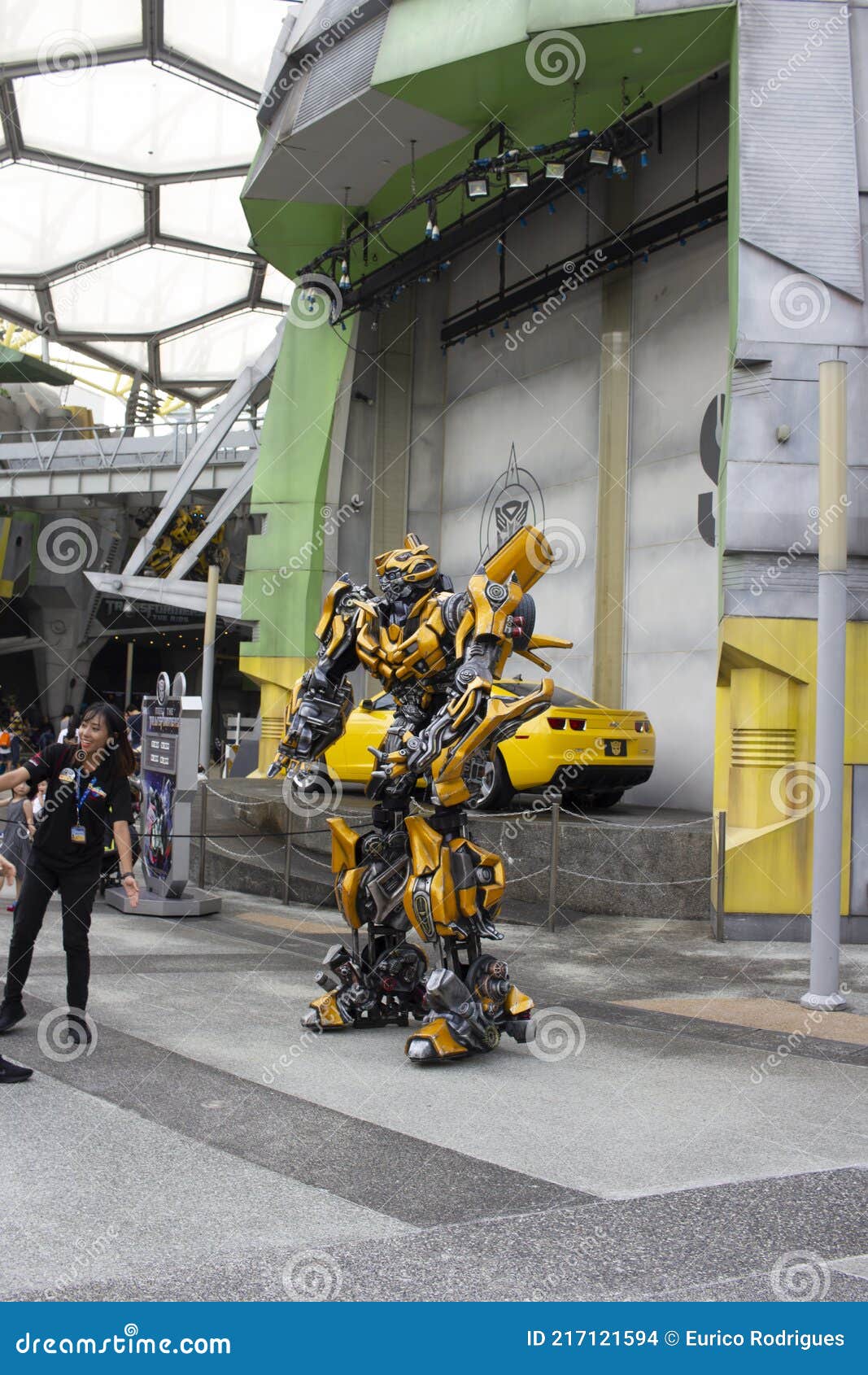 Attractions at Universal Studios Singapore - Transformers Show Editorial  Stock Image - Image of monroe, osaka: 217121594