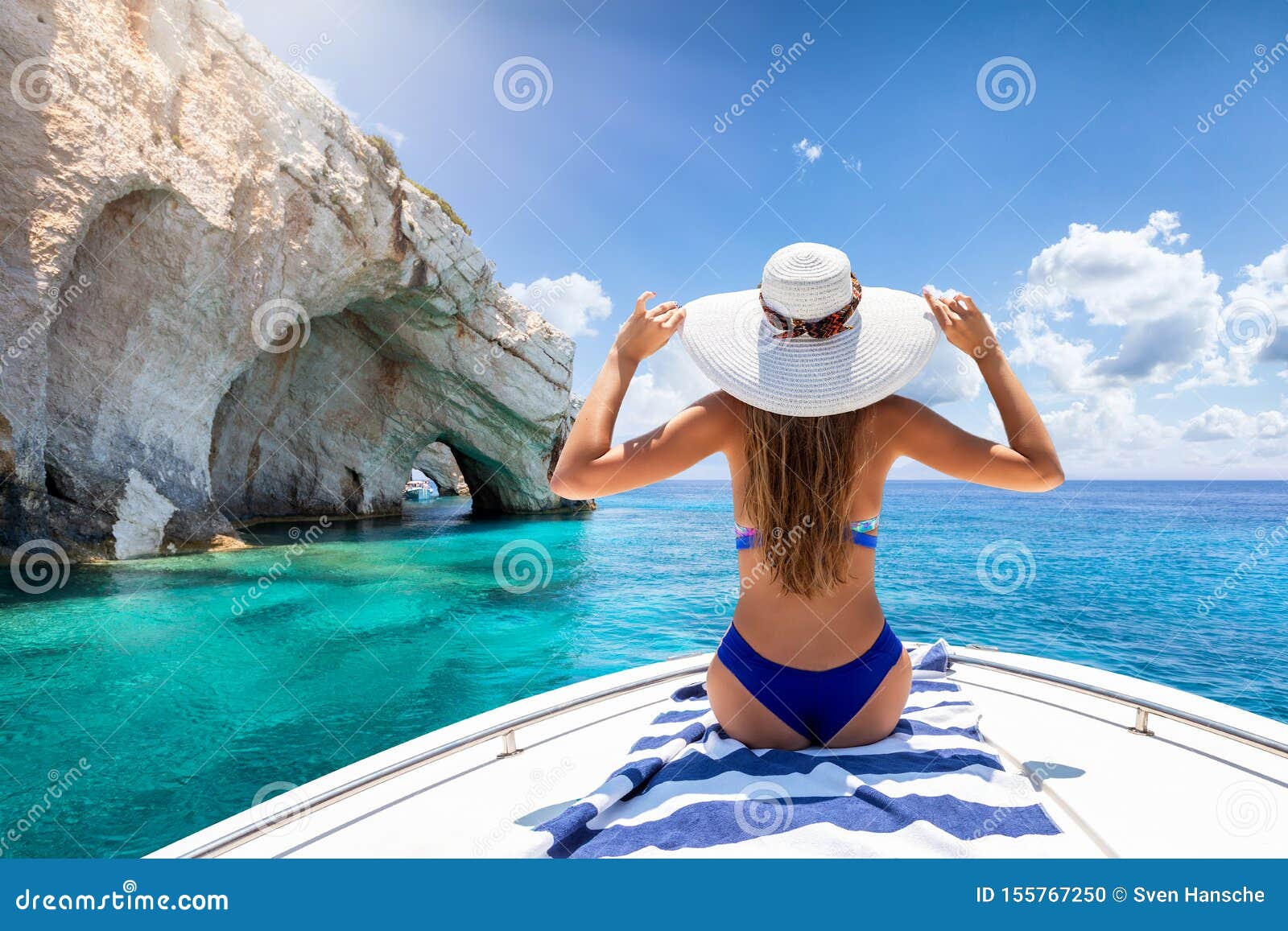 41,506 Greek Island Boat Blue Sea Stock Photos - Free & Royalty-Free Stock  Photos from Dreamstime