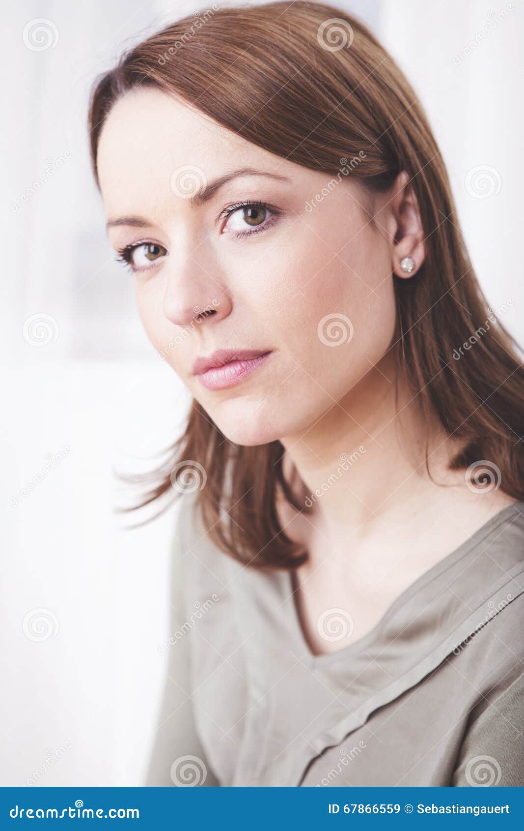 Attractive Brown Haired Casual Dressed Woman Stock Image - Image of ...