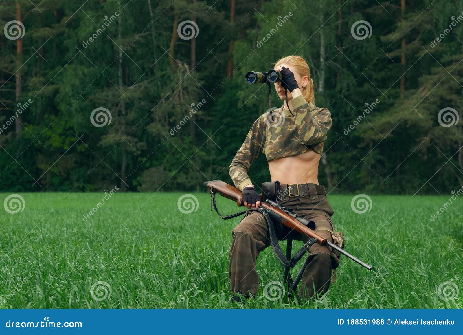 Naked Hunting Girls