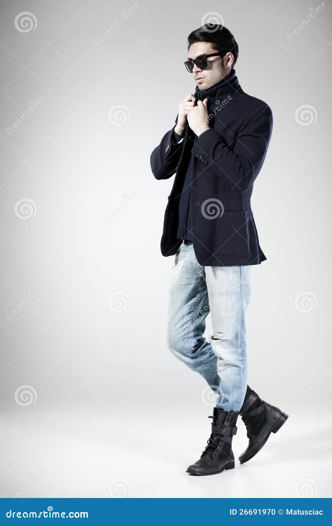 Cool Full Body Attractive Full Body Male Model Poses