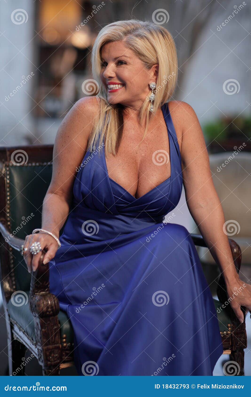 431 Cleavage Mature Stock Photos - Free & Royalty-Free Stock Photos from  Dreamstime