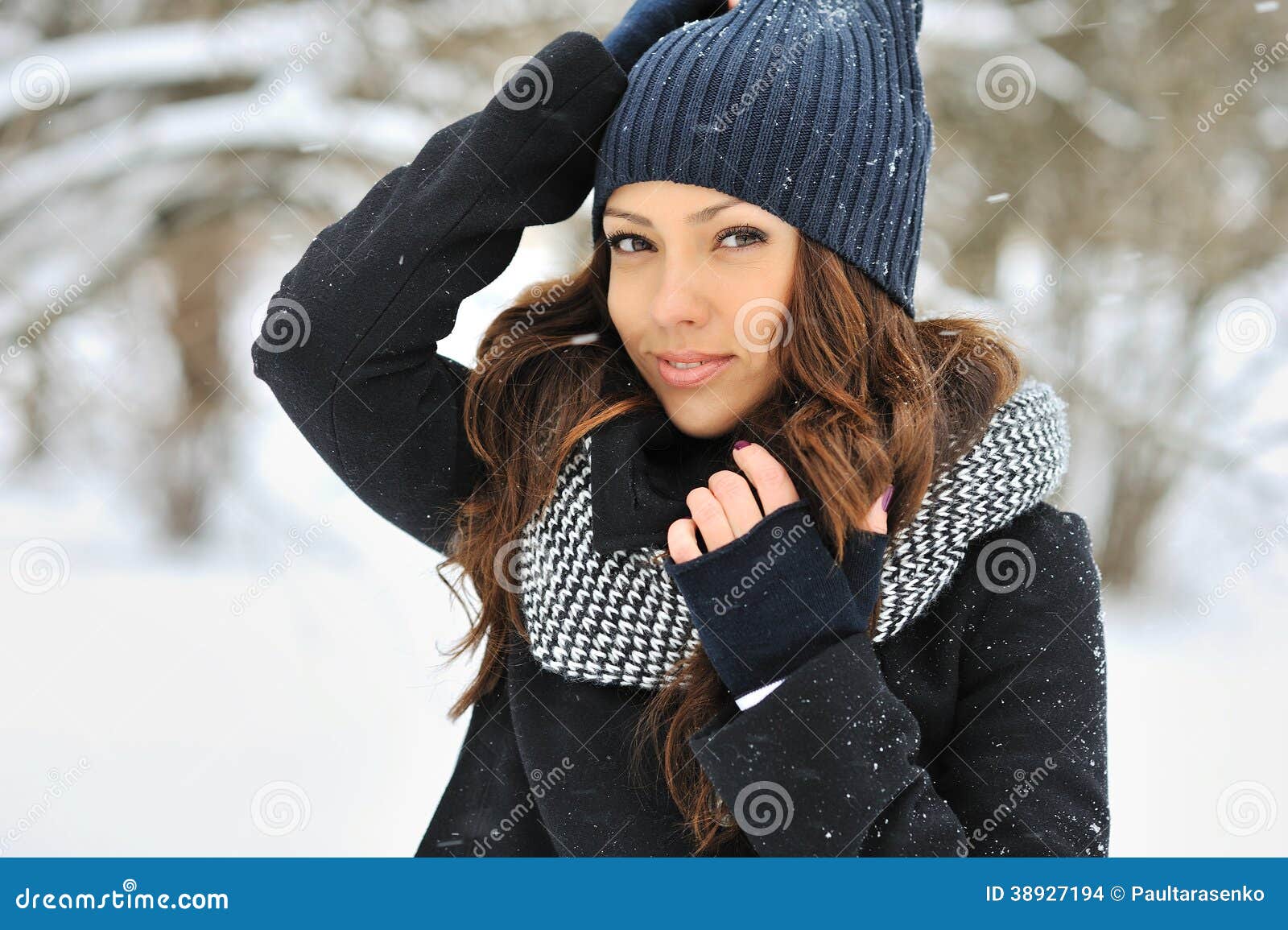 Attractive Young Woman in Wintertime - Outdoors Portrait Stock Photo ...