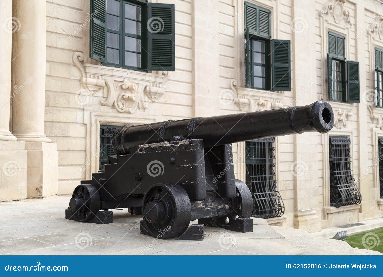 auberge de castille in capital of malta - valletta, europe