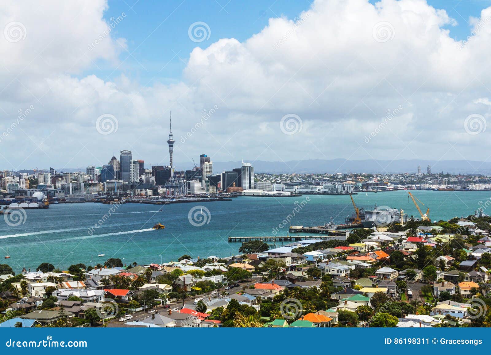 auckland-view-mt-victoria-devonport-auckland-new-zealand-urban-landscape-suburb-86198311.jpg