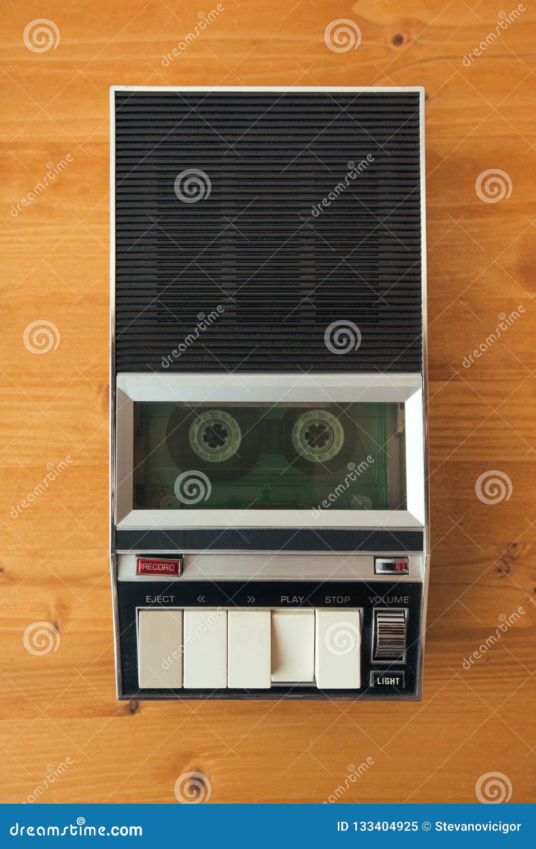 https://thumbs.dreamstime.com/z/audio-cassette-tape-rolling-vintage-player-desk-top-view-police-interrogation-sound-recording-retro-technology-concept-133404925.jpg