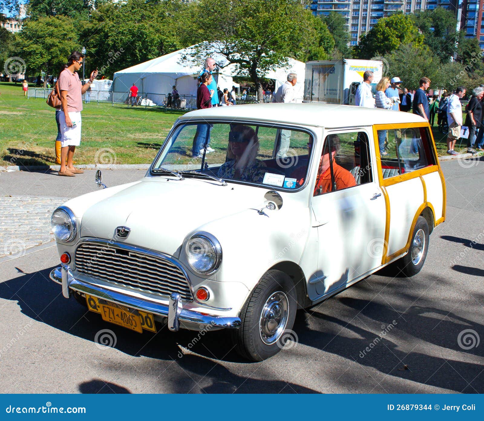 Austin MiniWagon editorial stock image. Image of hood 26879344