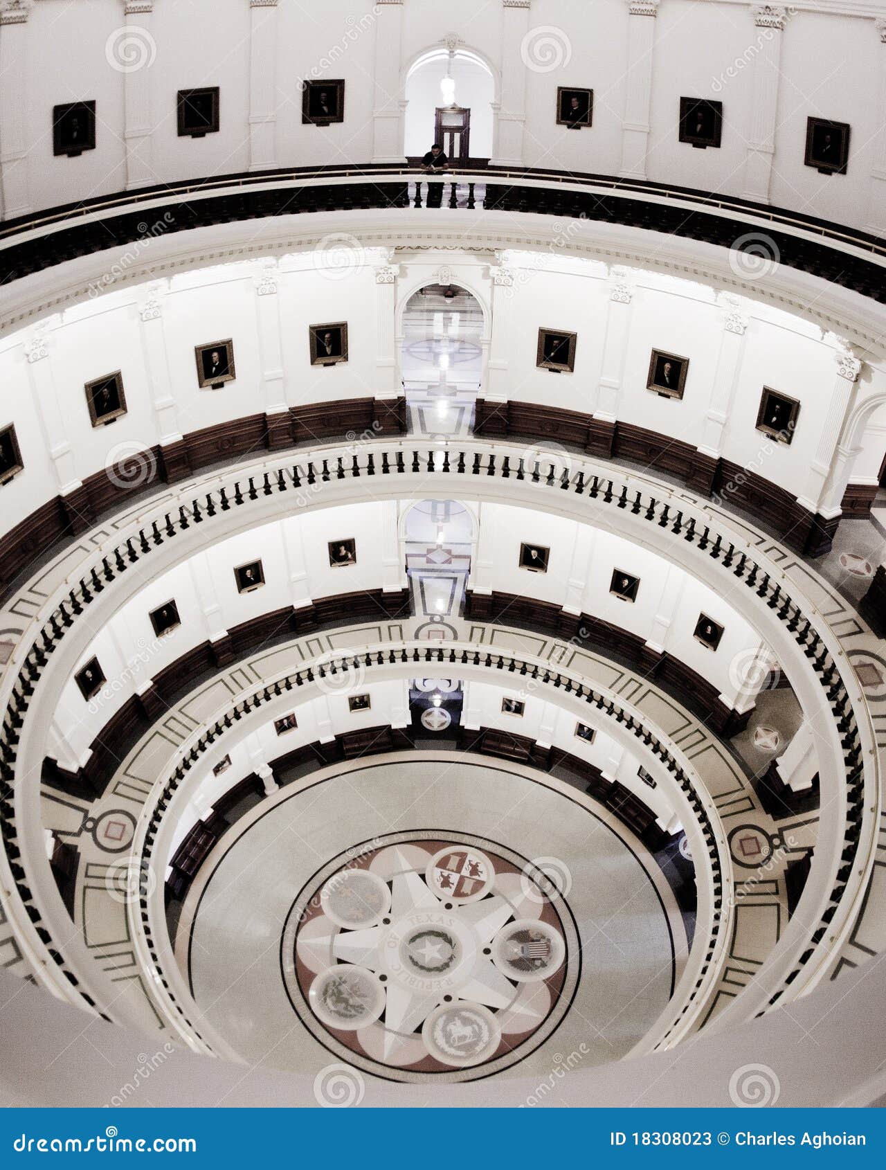 austin texas state capitol balconies