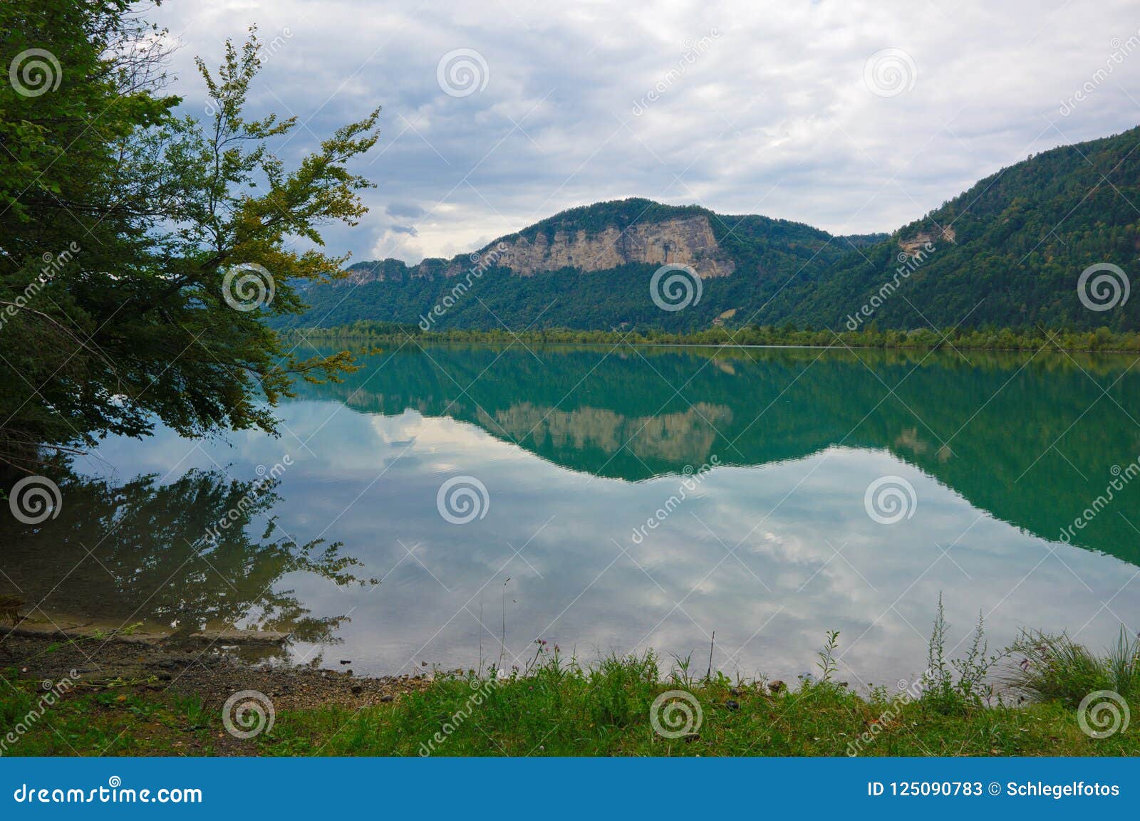 austria lake mountains nature background