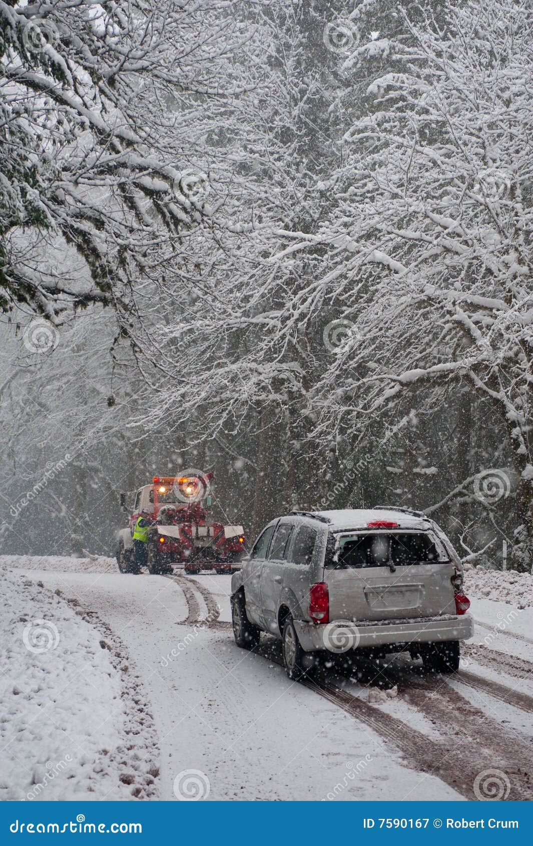 Auto accident in the snow stock image. Image of stormfront 7590167