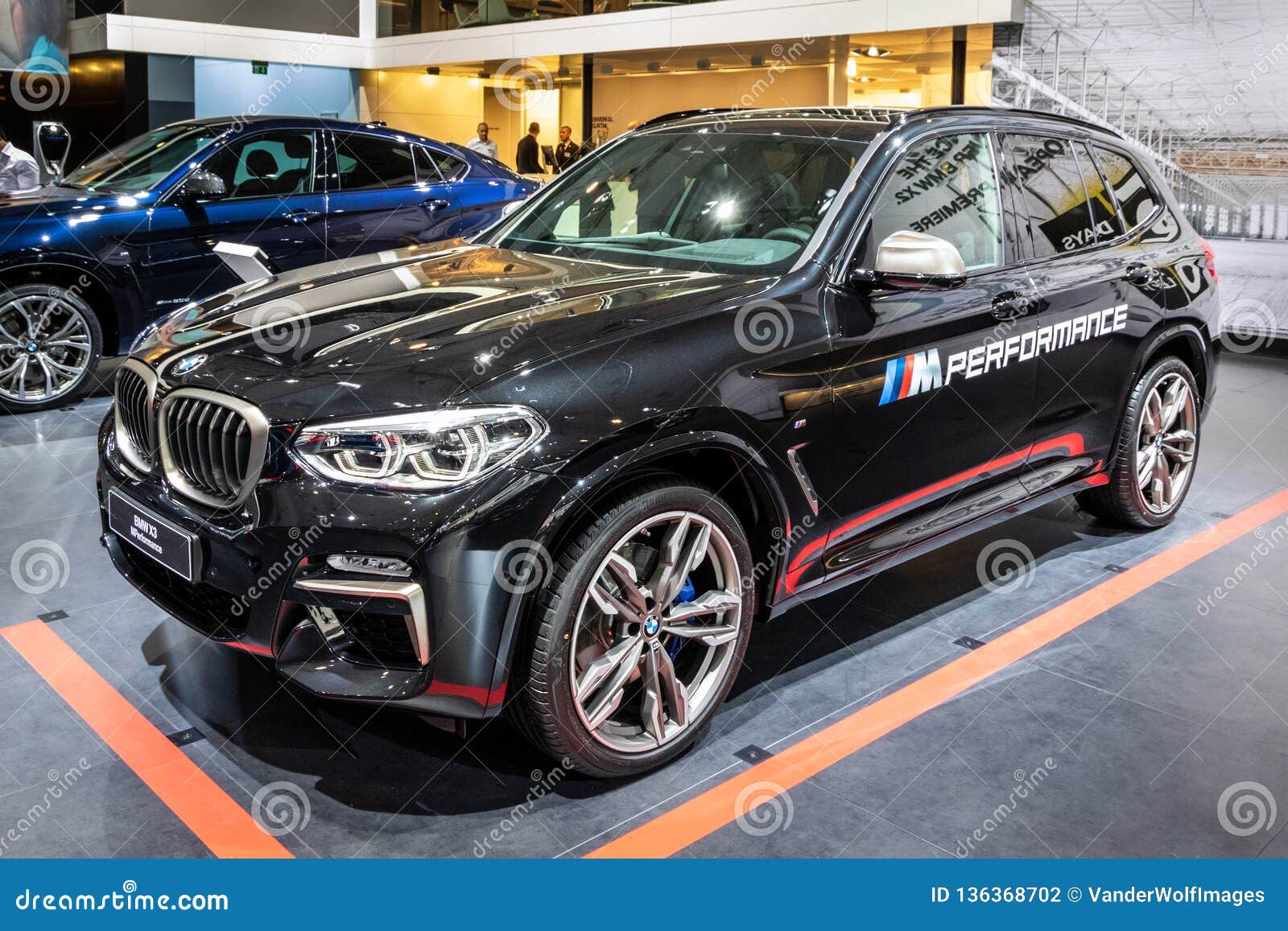 Auto BMWs X3 M Performance redaktionelles stockfotografie. Bild von