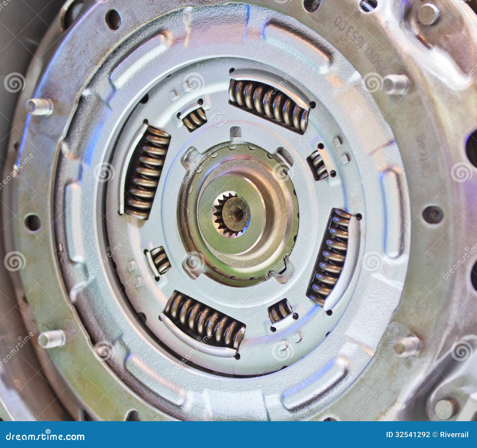Auto clutch plate stock photo. Image of round, replacement 32541292
