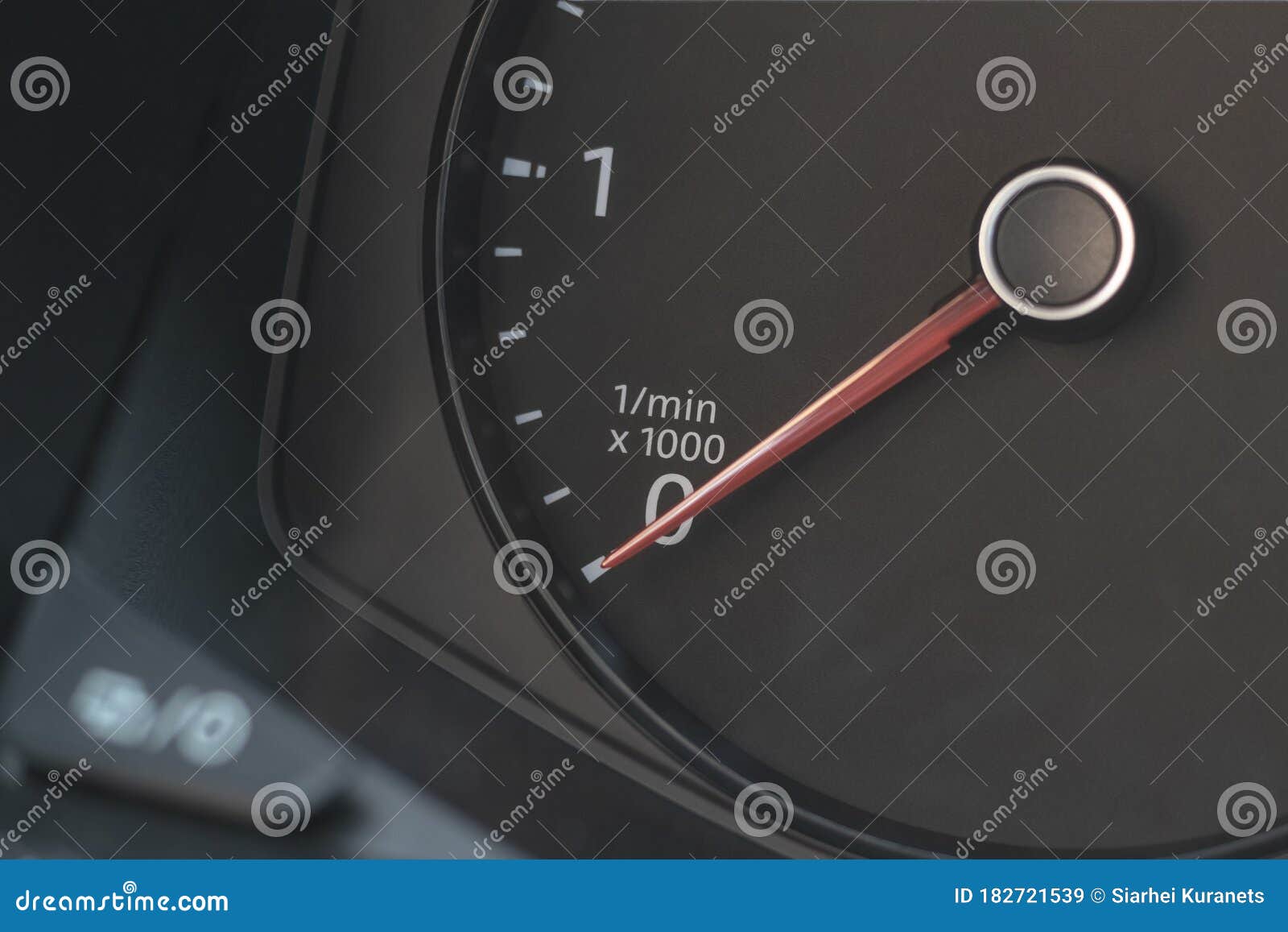 Auto. Dashboard. Tachometer-Sensor-Pfeil Auf Null.. Das Auto