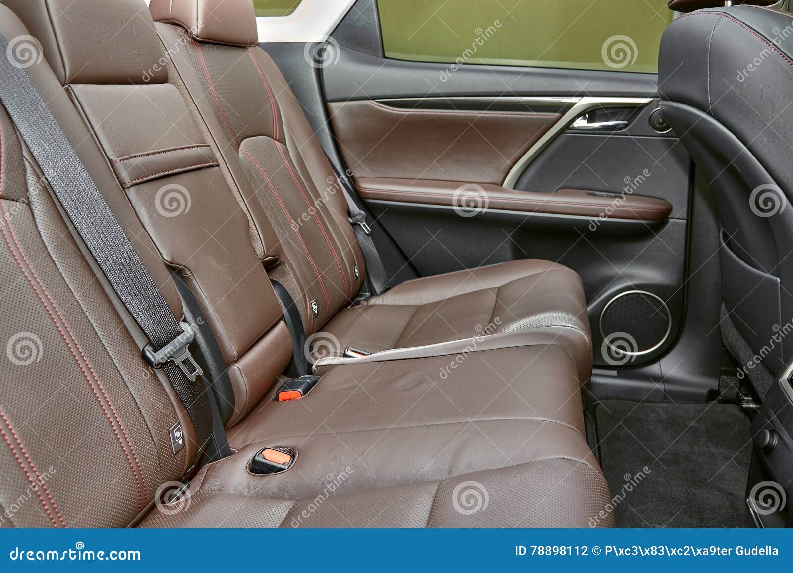 Auto-Rücksitze Innenraum Des Großen Auto Lizenzfreie Fotos, Bilder