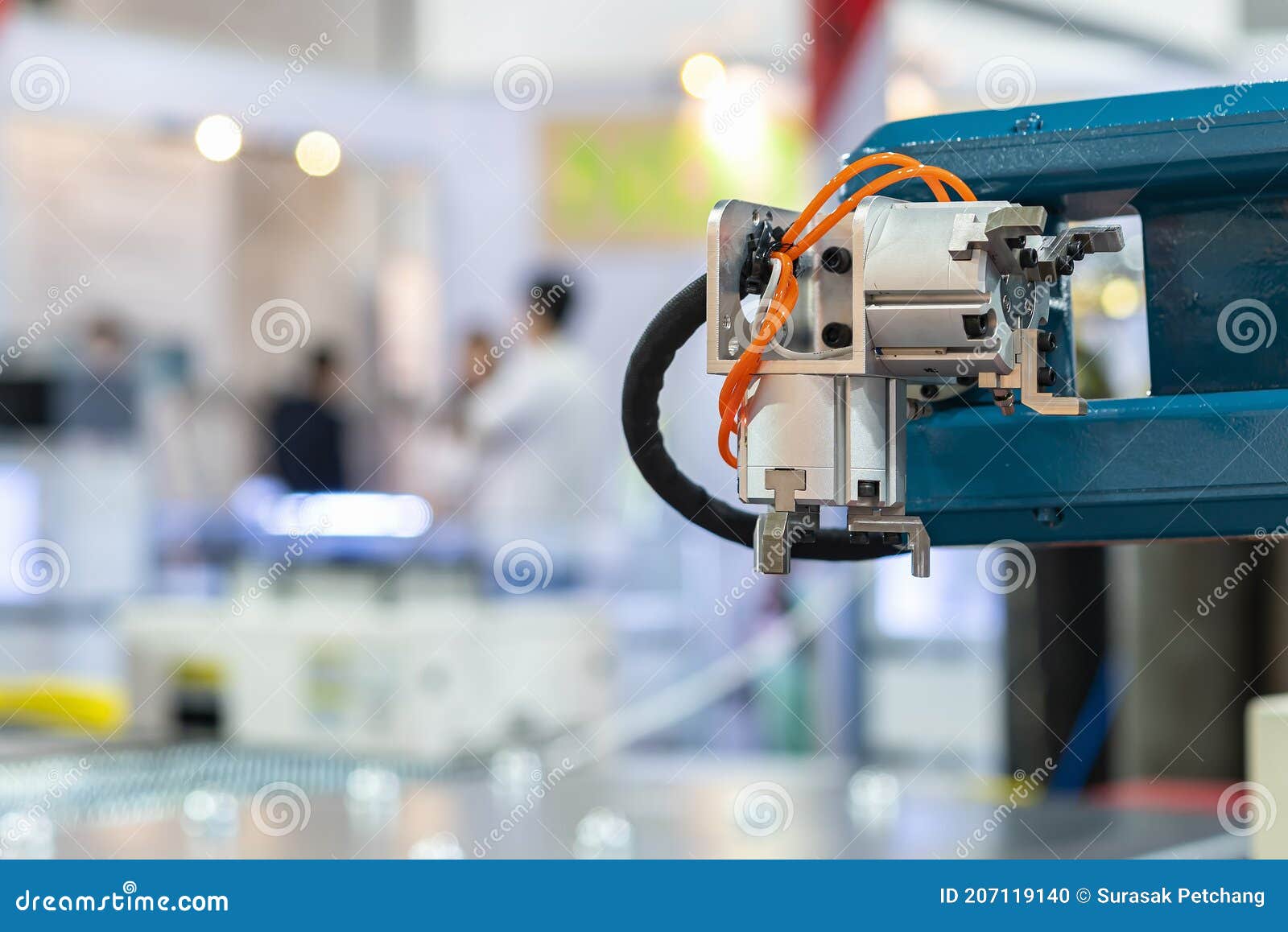 Auto Quick Pneumatic 3 Jaws Chuck For Catch Or Holder Clamp And Lift