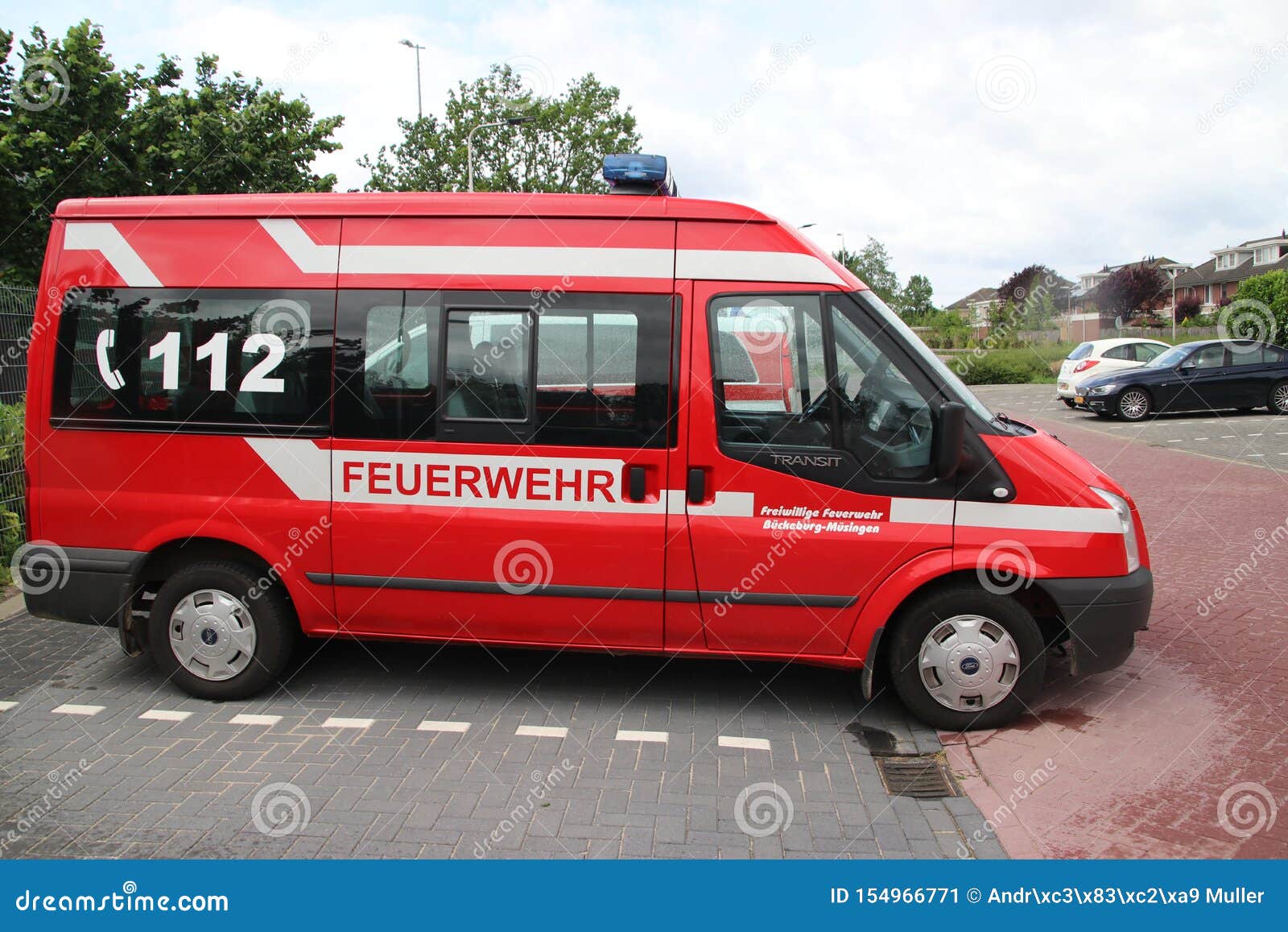 Auto S Van De Brandbestrijders Van Ba Ckeburg Op Een Parkeerterrein In Het Hol Ijssel Van Nieuwerker n In Nederland Redactionele Foto Afbeelding Bestaande Uit Vrienden Duitsland