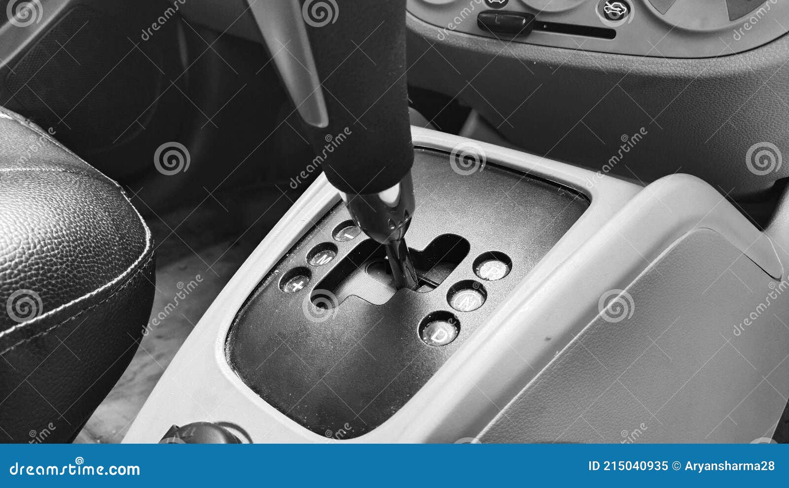 Automatic gearbox of a car stock image. Image of wheel 215040935