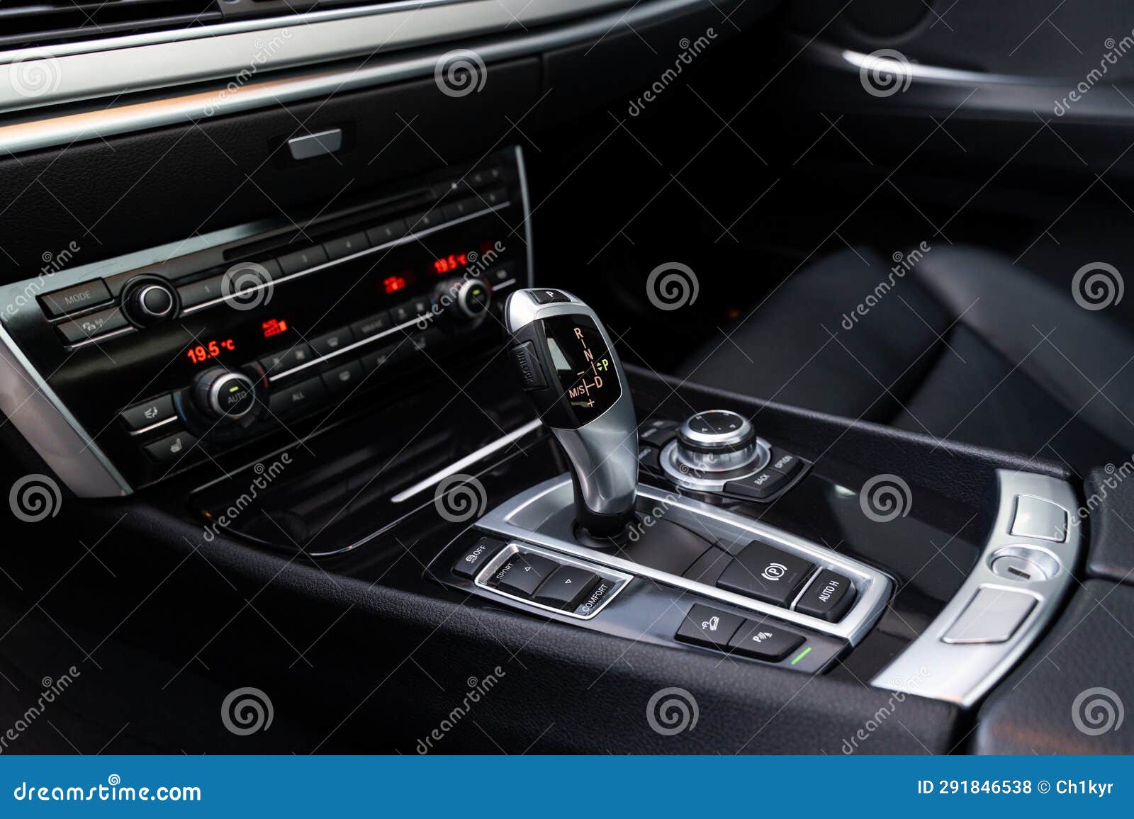 Premium Photo  Gear shift. automatic transmission gear of car , car  interior