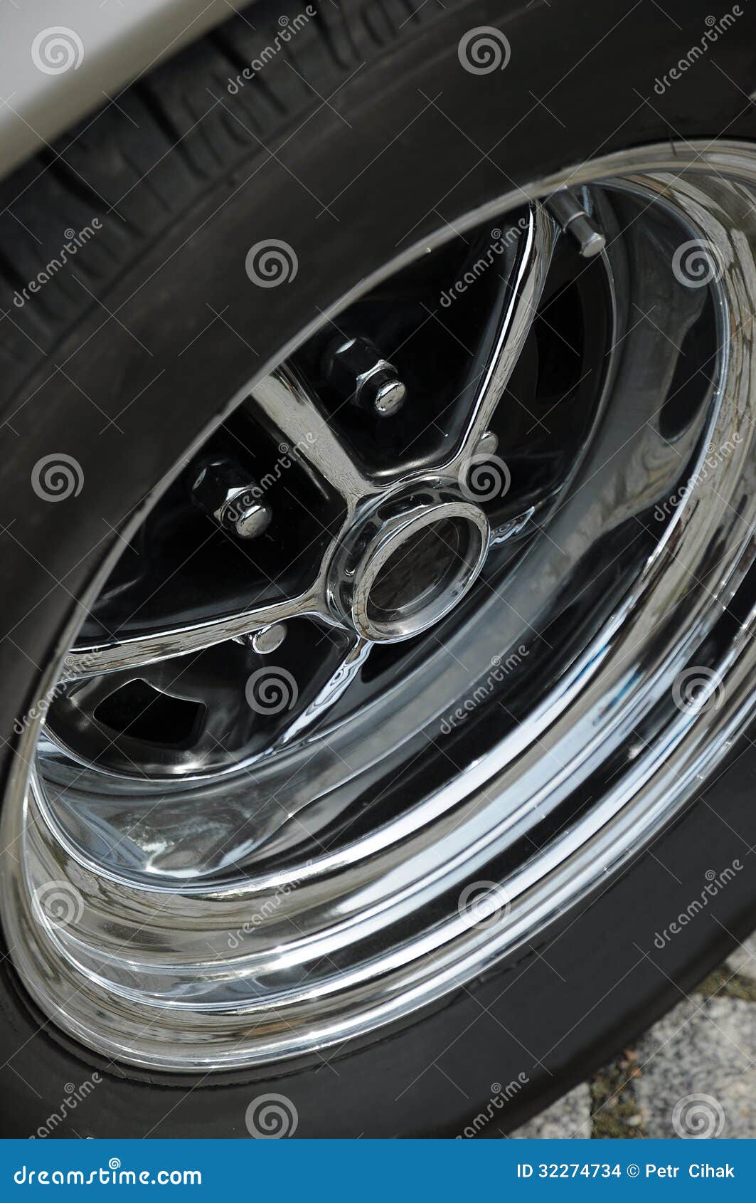 Automobile wheel stock photo. Image of tire, automobile 32274734