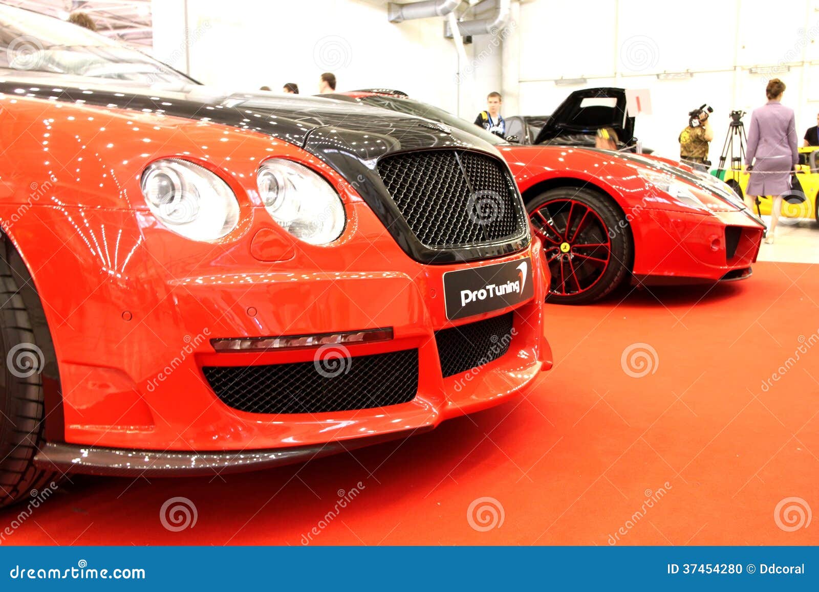 Automotiveshow editorial image. Image of race, motorcar 37454280
