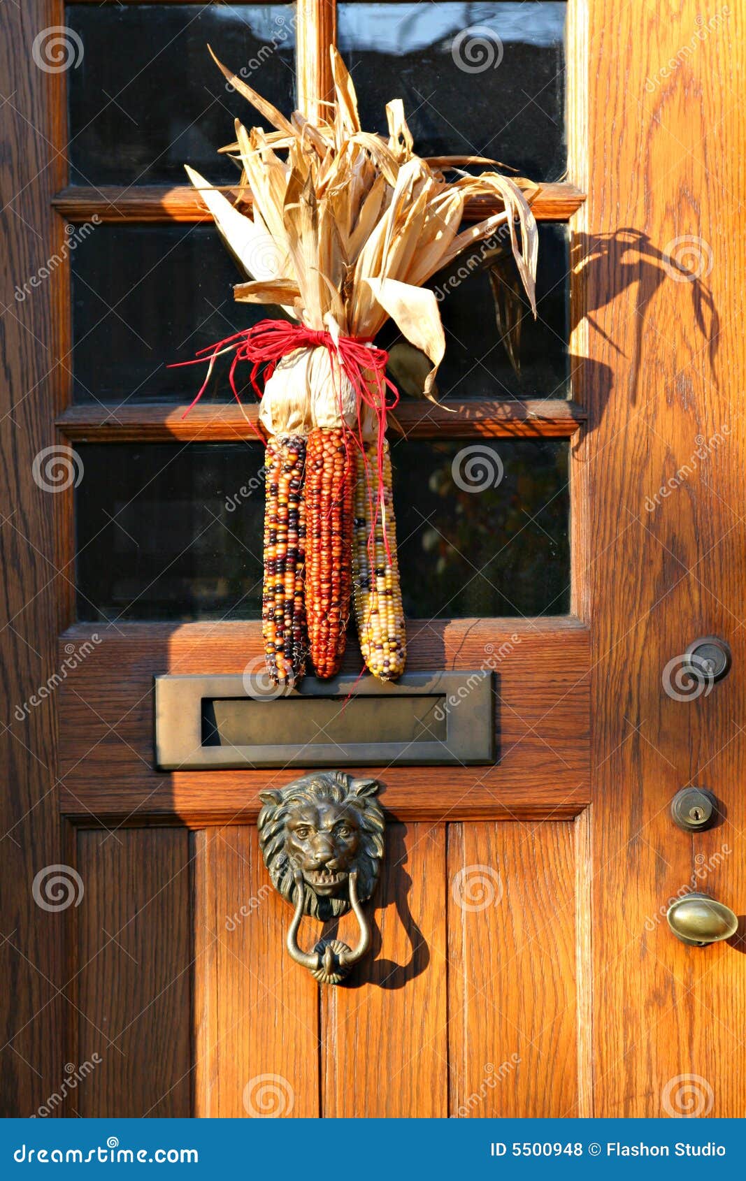 Farmhouse Style Fall Door Decor 5 Simple Ideas thumbnail