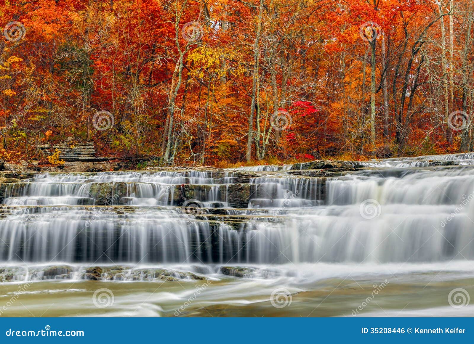 autumn at upper cataract falls