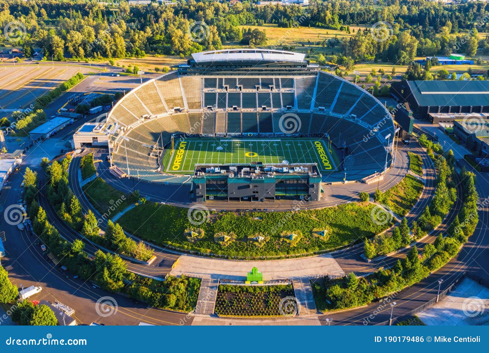 university of oregon football facility tour