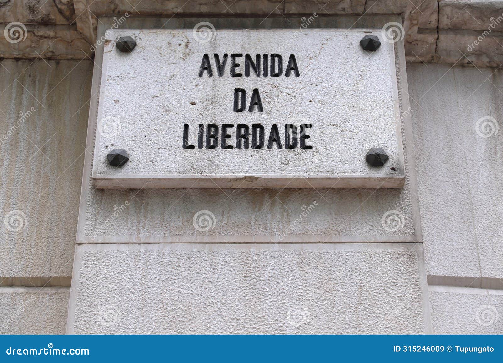 avenida da liberdade street in lisbon