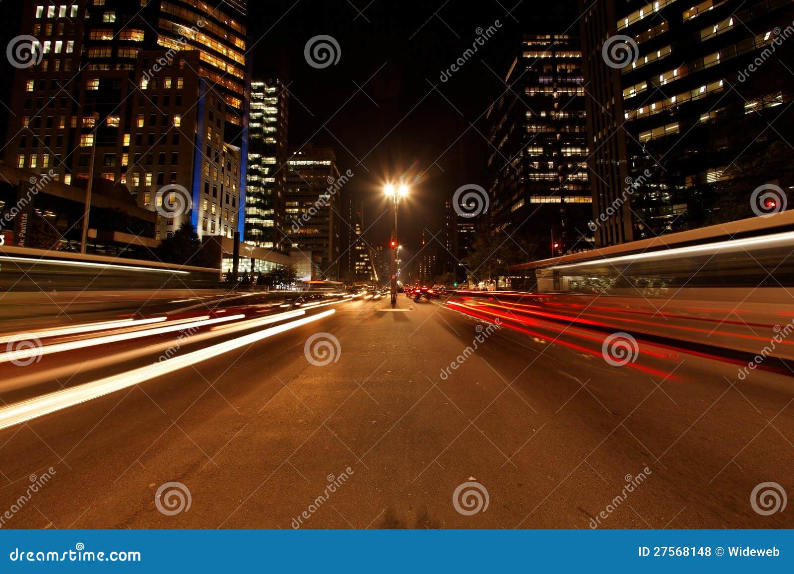 avenida paulista night traffic rush