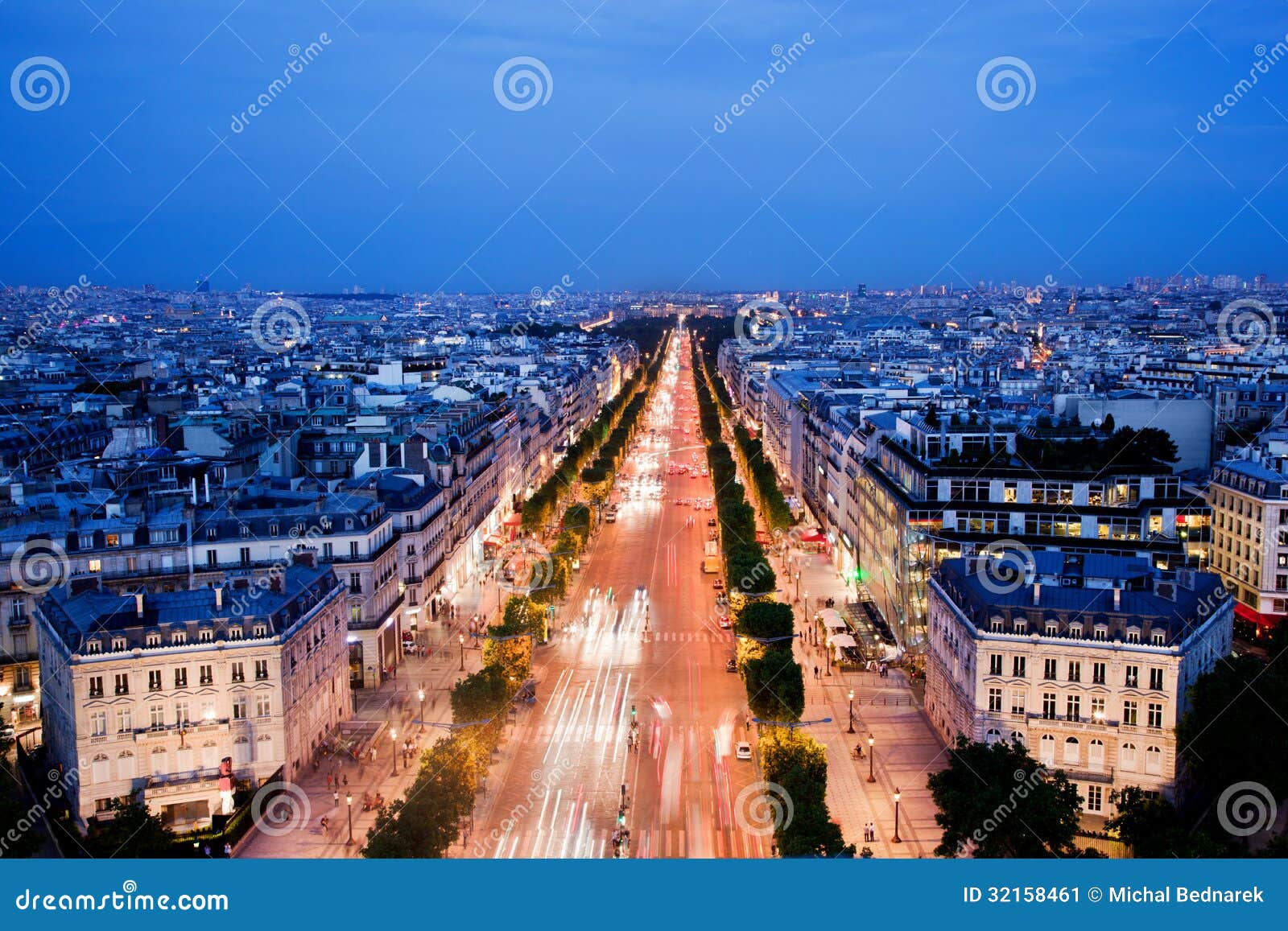 Avenue Des Champs-Elysees in Paris, France at Night Stock Image - Image of  champselysees, panorama: 32158461