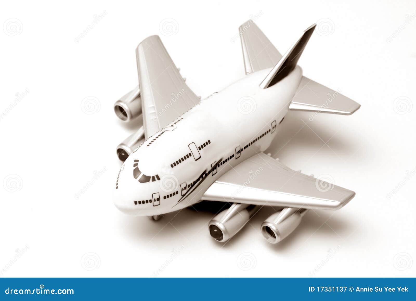Avion de jouet image stock. Image du jouet, enfants, avion - 17351137