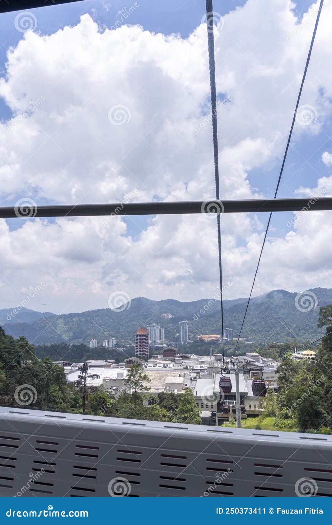 Awana Skyway cable car is a gondola lift, Stock Video