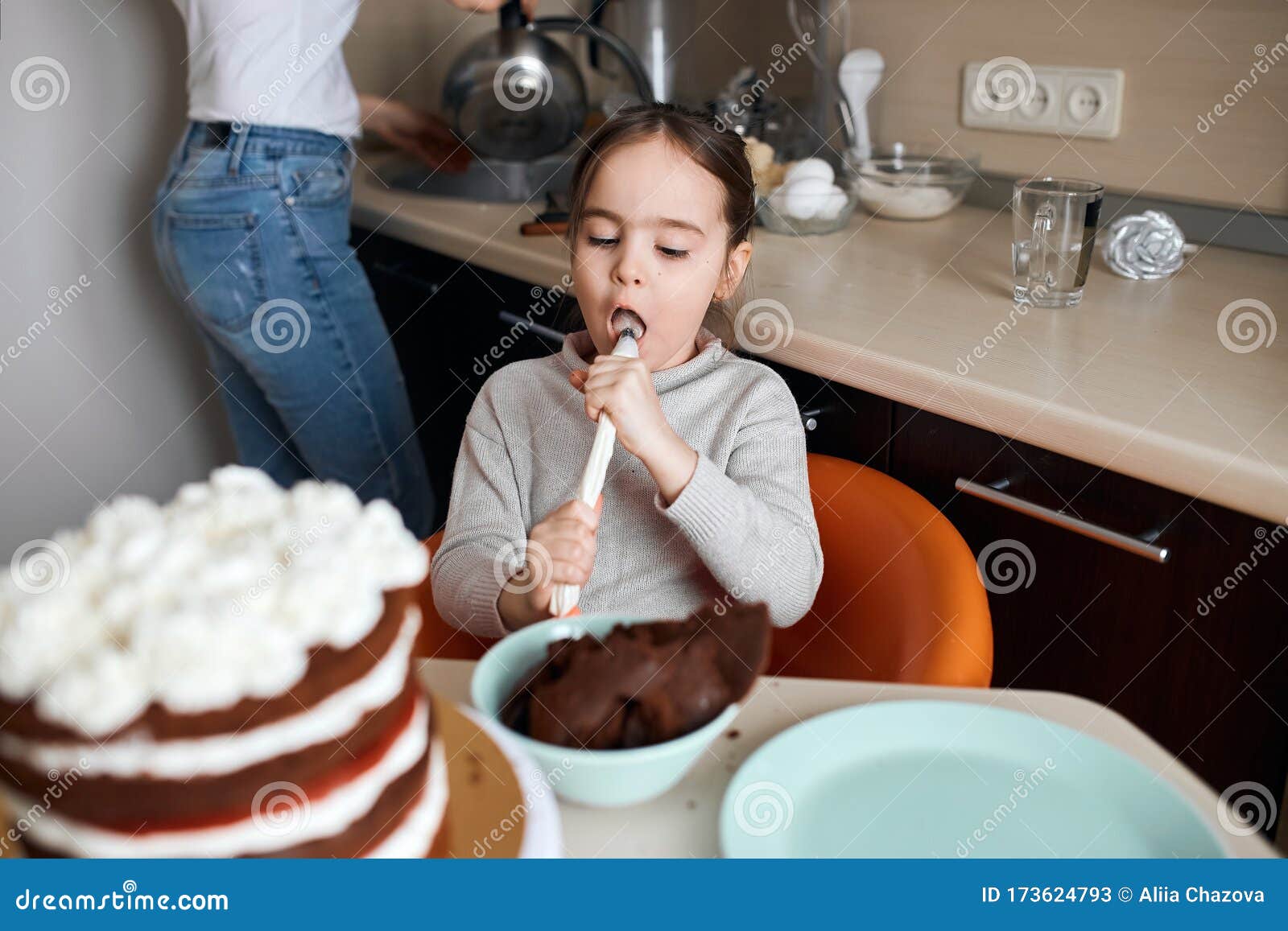 Awesome Lovely Girl Sucking Cream After Finishing Decorating Cream Stock Image Image Of Crown