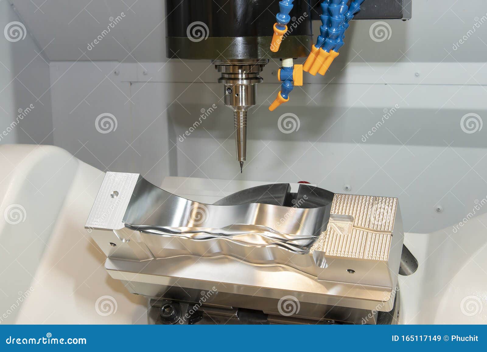 The 5axis CNC Milling Machine Cutting the Mold and Die Parts by Solid